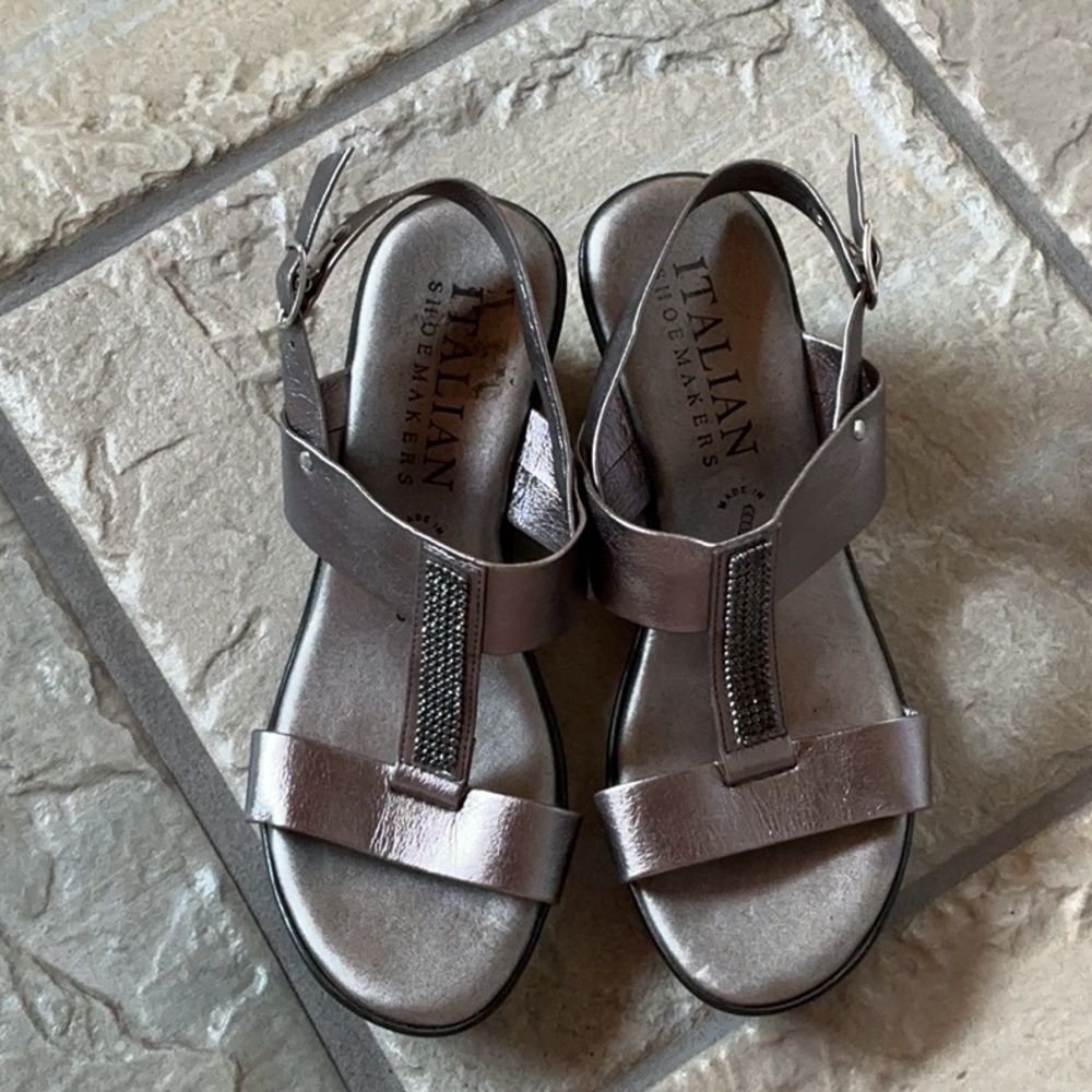 Italian Shoemakers Metallic Sandals with Black Accents - Picture 2 of 8